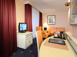 Doppelzimmer im 4 Sterne Hotel The Monarch Bad Gögging
